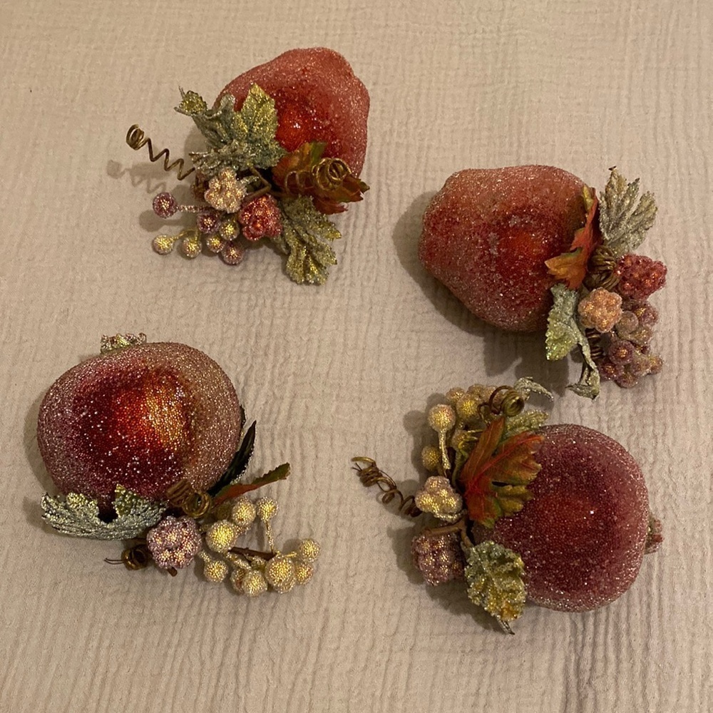 Sugarcoat Christmas ornament decoration. Set 4 pieces. Very good condition - Picture 3 of 9